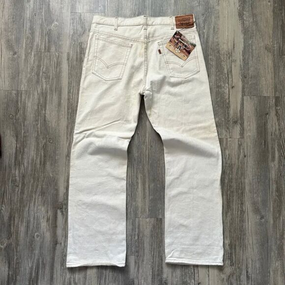 Vintage 80s Levi's Leather Tab Two Horse Jeans White Denim Jeans 36x32 - Picture 1 of 9